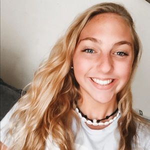 Meet your Posher, Madison